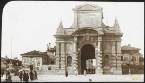 Porte Galliera (Bologne)
